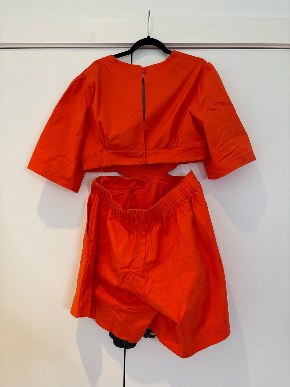 J. Brooks Boutique Orange Short Sleeve Cutout Romper - Size XL - Picture 7 of 9